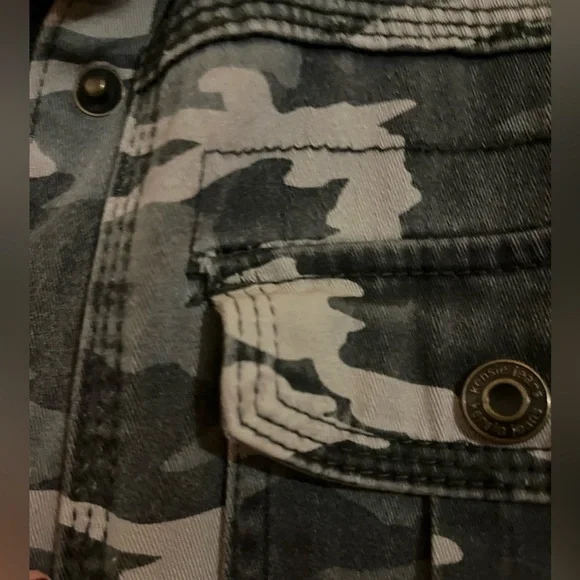 Kensie Camouflage Utility Jacket - Picture 4 of 9